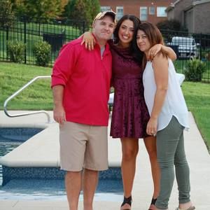 Meet your Posher, Debora